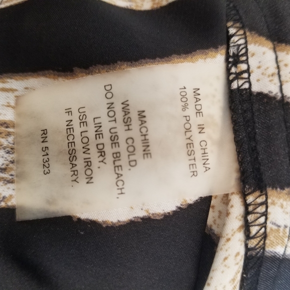 Gorgeous Summer Zebra Top!!🦓⭐🦓 - Picture 7 of 7